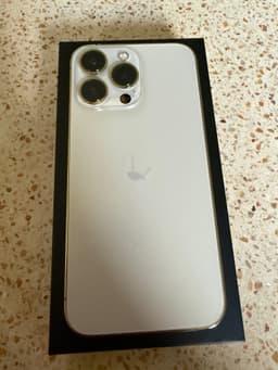 iPhone 13 Pro Guld 128GB 79% batterihälsa