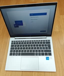 HP EliteBook 830 G10 – Garanti december 2026.