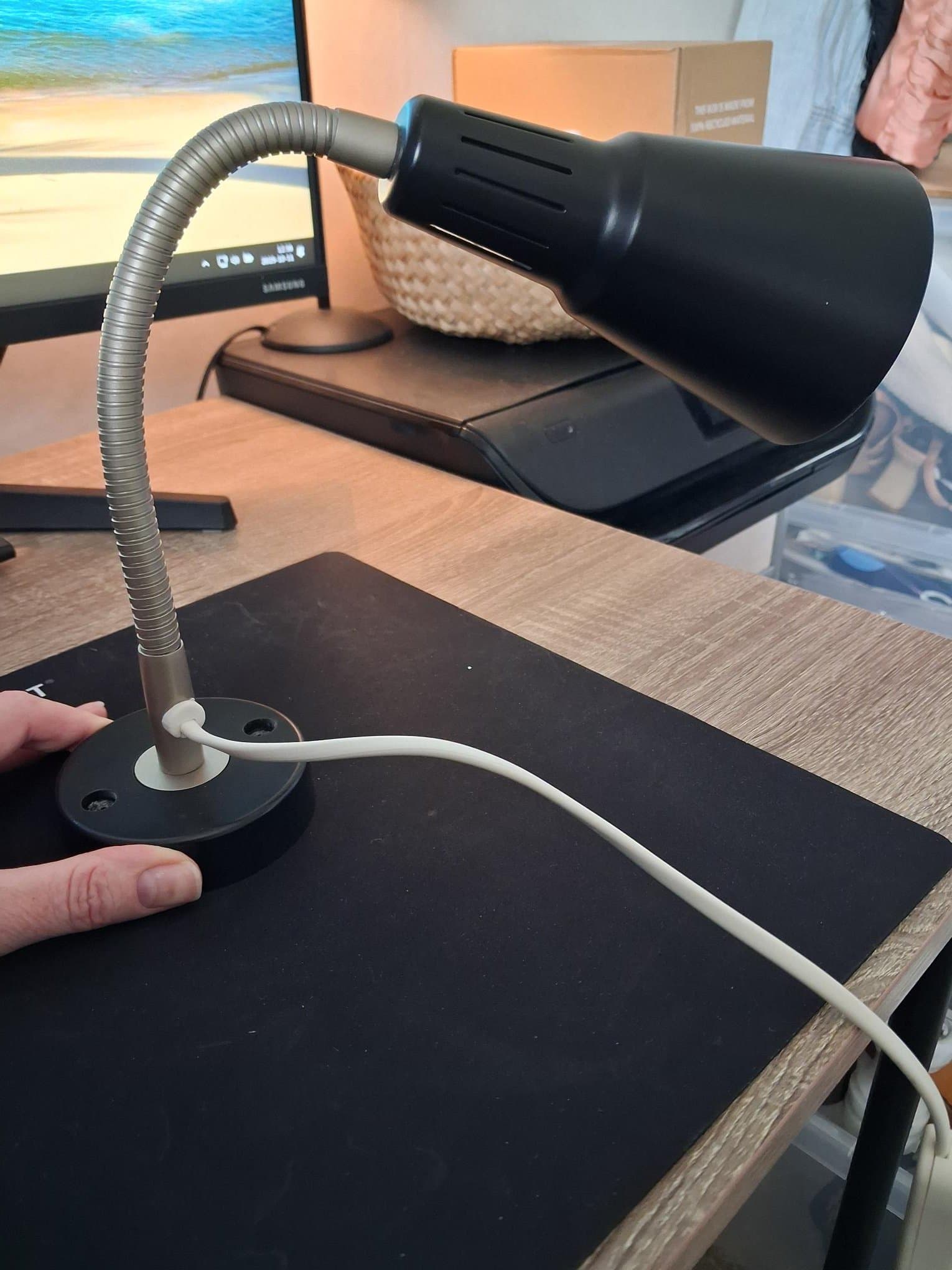 Vägg-/ sänglampa, designad, IKEA Kvart