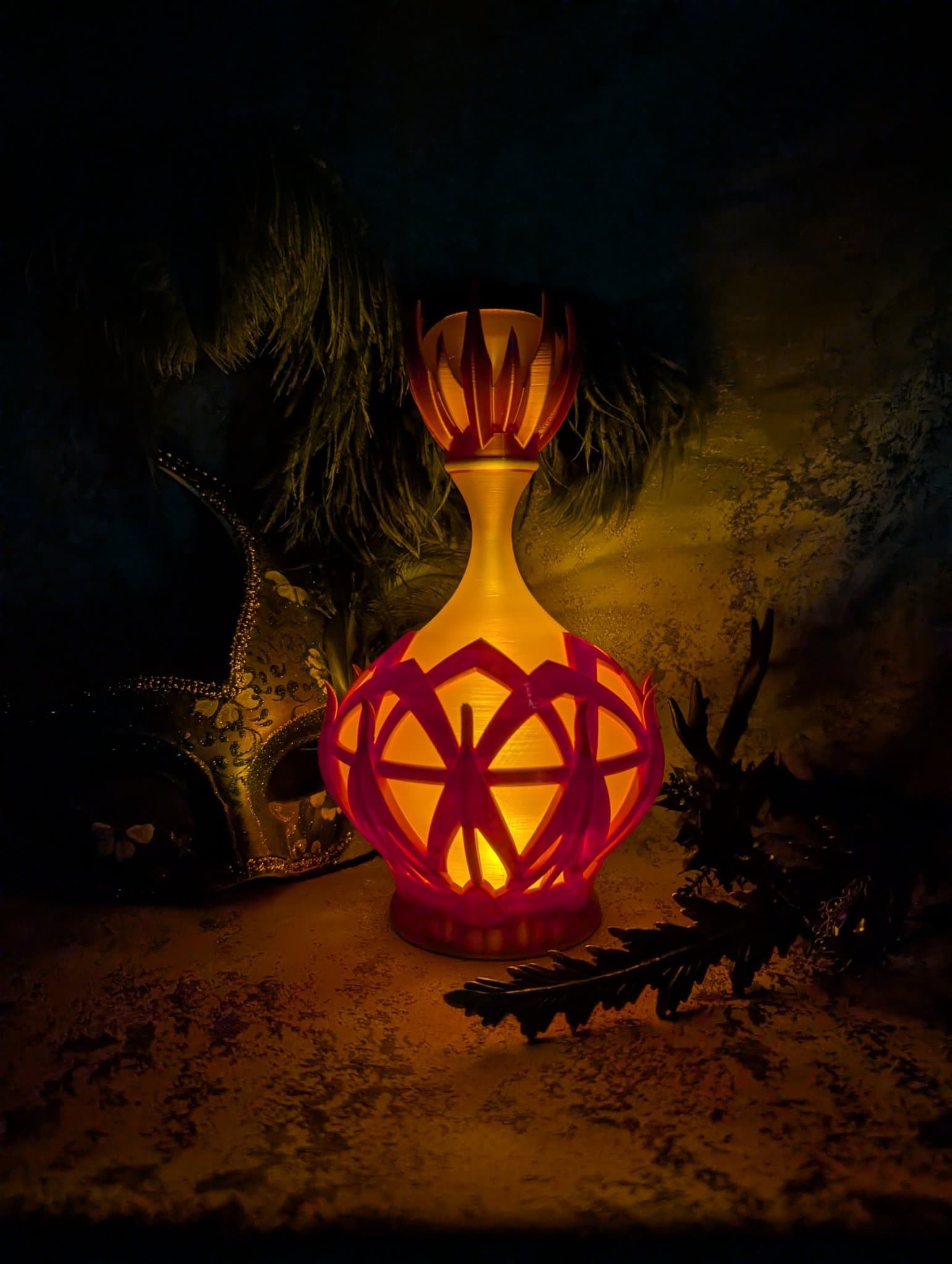 Dekorativ nattlampa / mysbelysning, Potion Bottle (egen design, Fire Lotus)