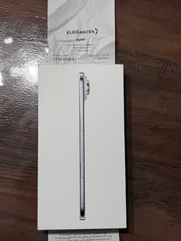 iPhone 17 Air, Sky Blue