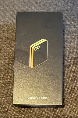 Samsung Galaxy Z Flip6 helt ny i kartong