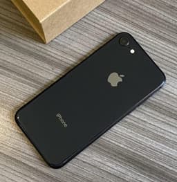 iPhone 8