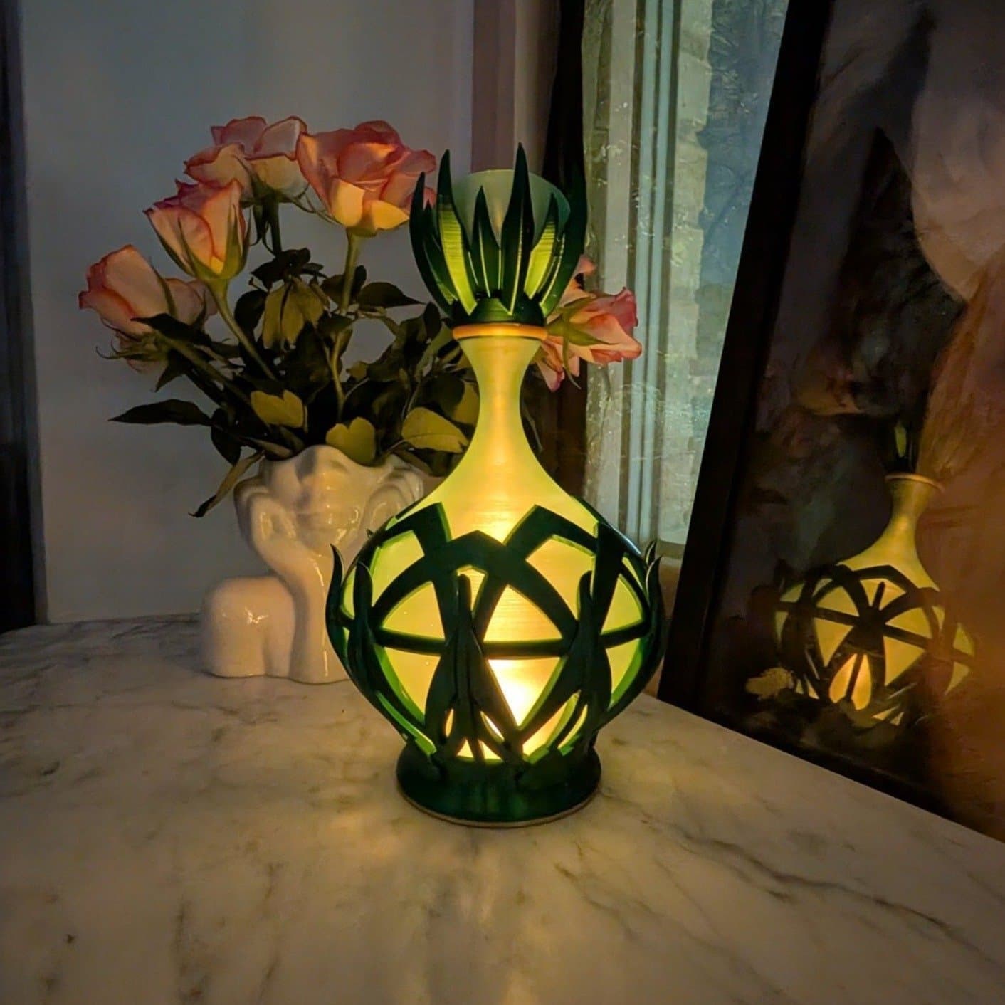 Dekorativ nattlampa / mysbelysning, Potion Bottle (egen design, Earth Lotus)