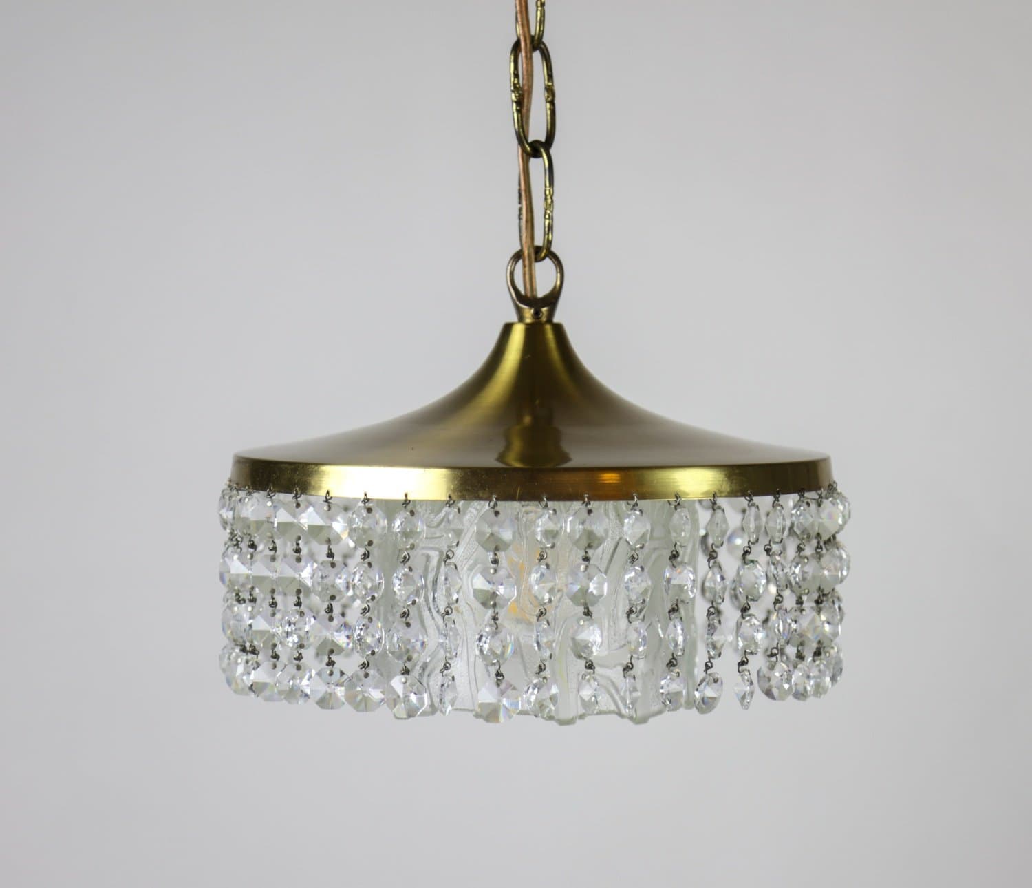 Elegant takpendel med kristall glas och mässing. 1960-70-tal