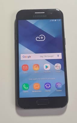 Samsung Galaxy A3 2017 SM-A320F - 1 År Garanti Begagnad i Nyskick - Svart