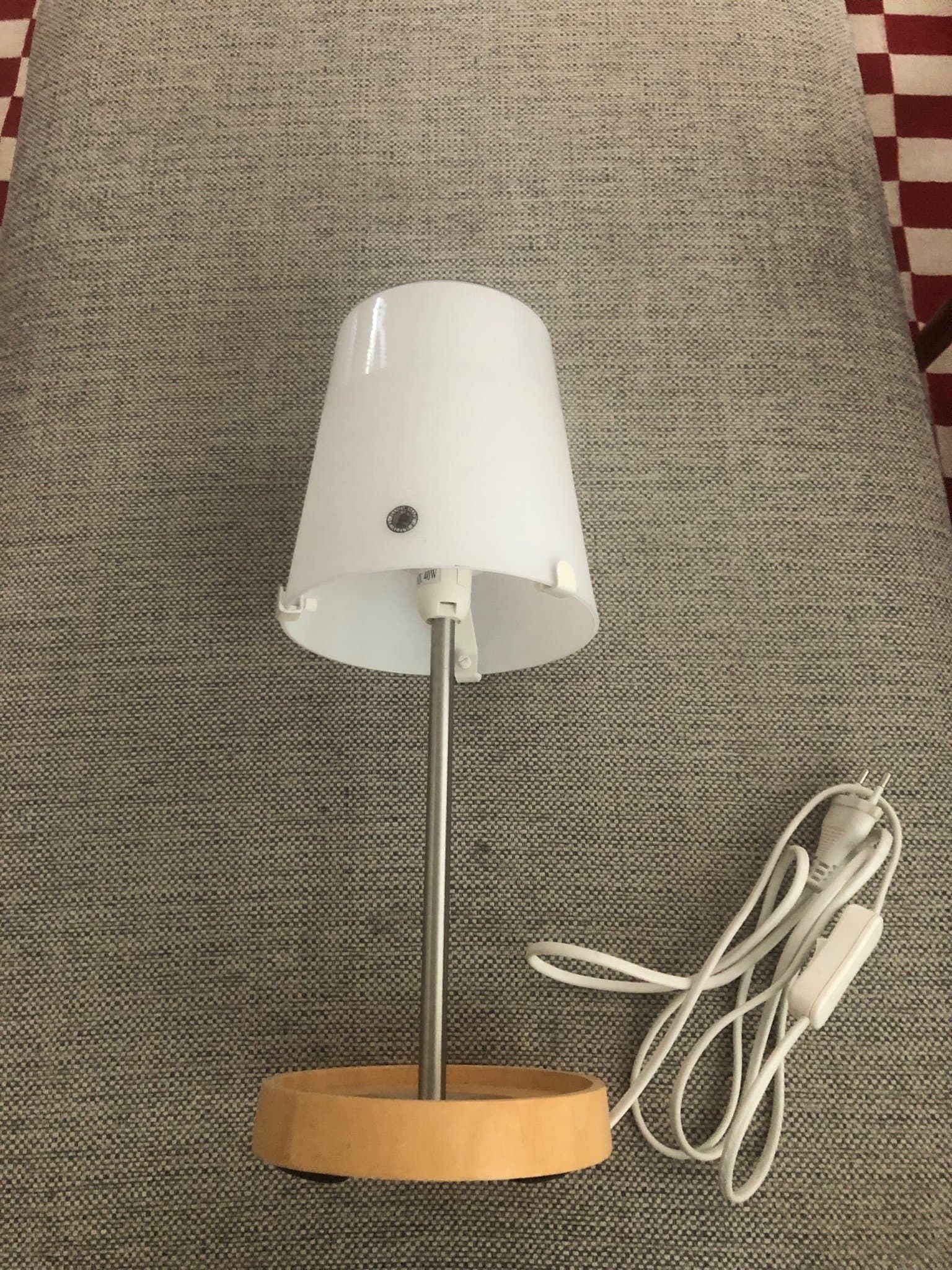 Bordslampa IKEA, ”BASISK”, Formgivare & Designer: Wiebke Braasch