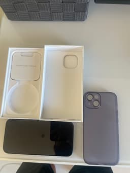iPhone 15 svart 128gb!