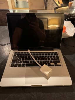 Prissänkt! MacBook Pro Mid 2012 - OBS LÄS HELA TEXTEN (defekt)