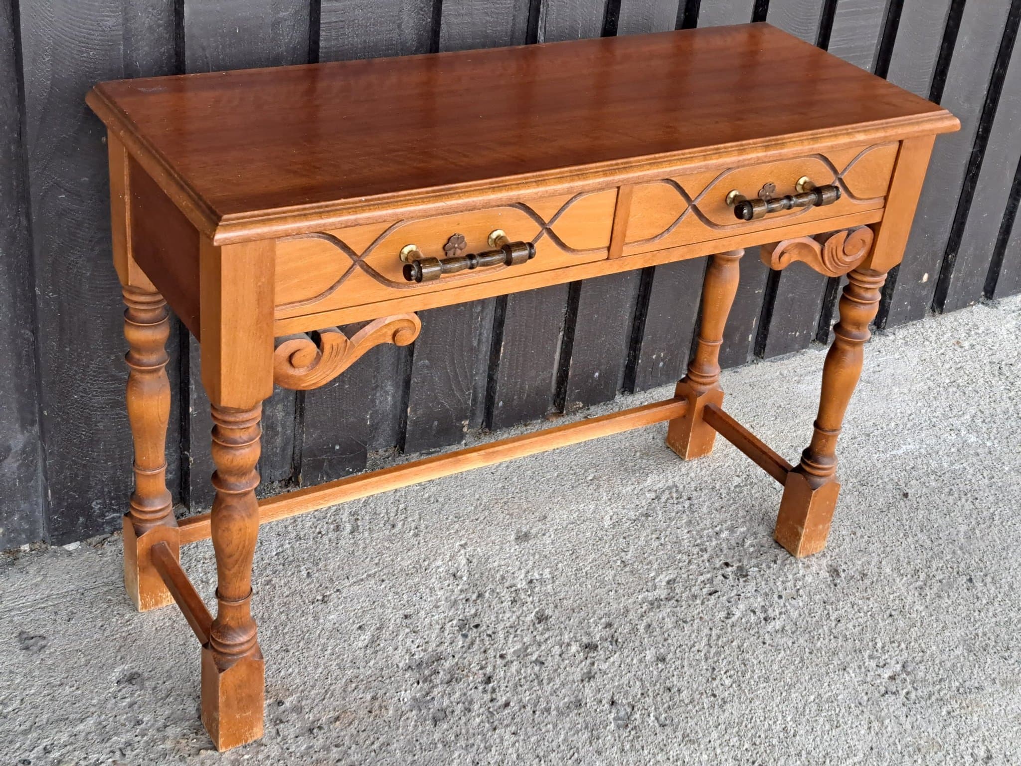Sideboard med lådor