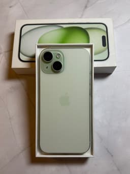 iPhone 15 - ny skärm - 128 GB - 92%