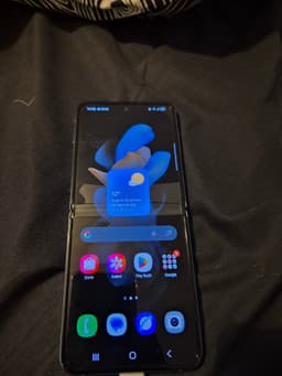 Samsung Galaxy Z Flip4