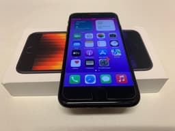 iPhone SE 3generation 64GB och Olåst