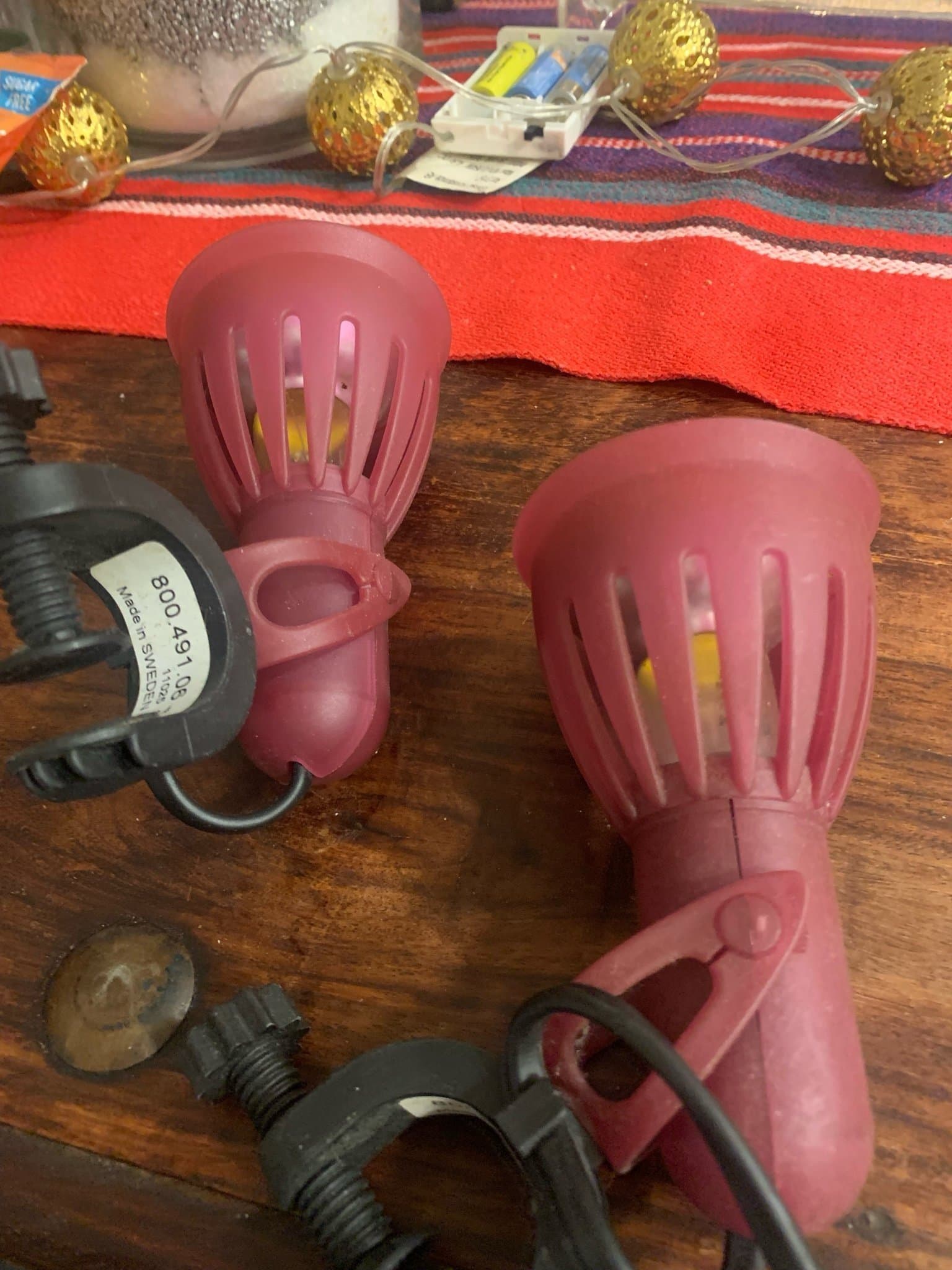 2 st. retro, lila Klämmlampor, Dinge från IKEA