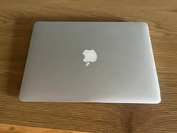 MacBook Air 13 tum (tidig 2015)