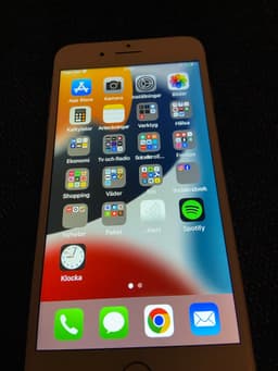 Iphone 7 plus 256Gb, skärm, batteri nybytt. Hörlurar