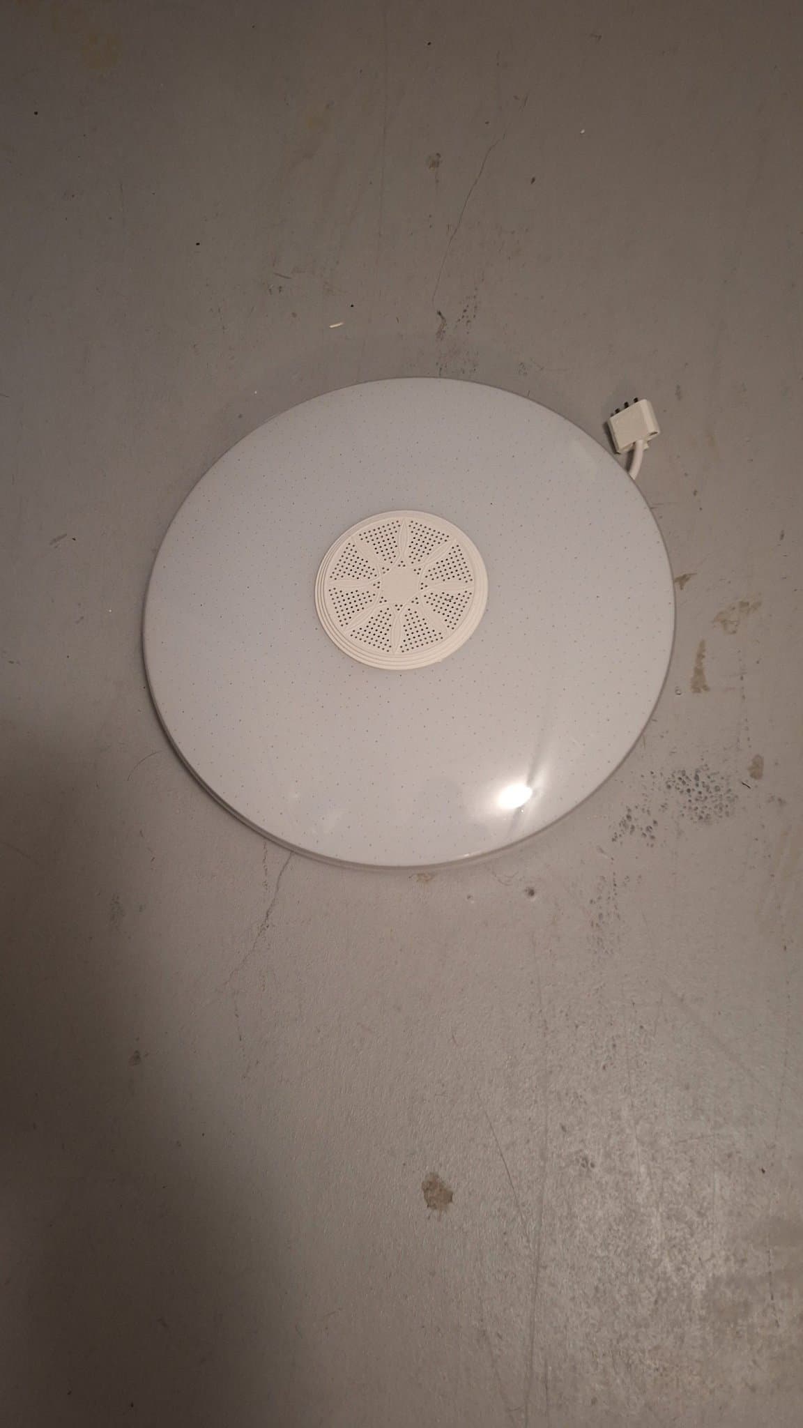 Taklampa smart ledljus+musik