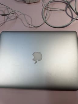 MacBook Air 13 tum, tidigt 2015