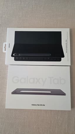 Samsung Galaxy Tab S10 Lite med Keyboard