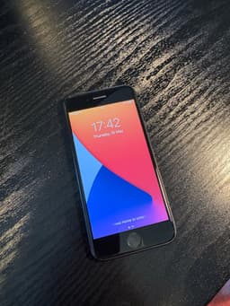 iPhone 7 - 256 GB - Svart