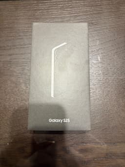 Samsung Galaxy S25 – Helt ny / Oanvänd – 128GB Svart – Olåst