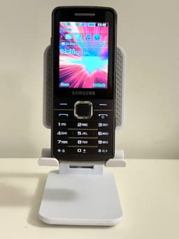 Mobile phone Samsung GT-S5610