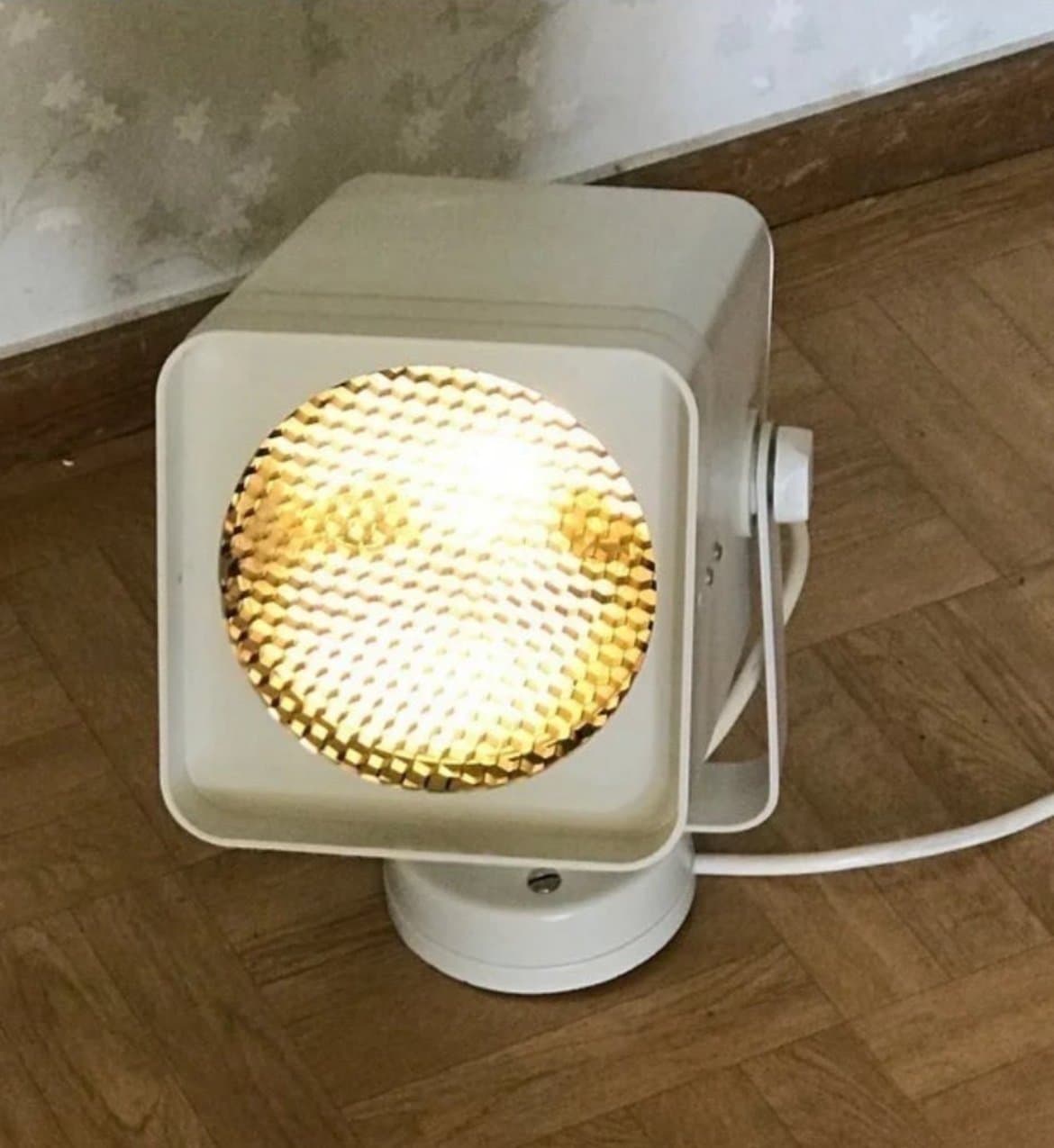 Retro spotlight