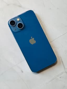 iPhone 13 mini med ny skärm