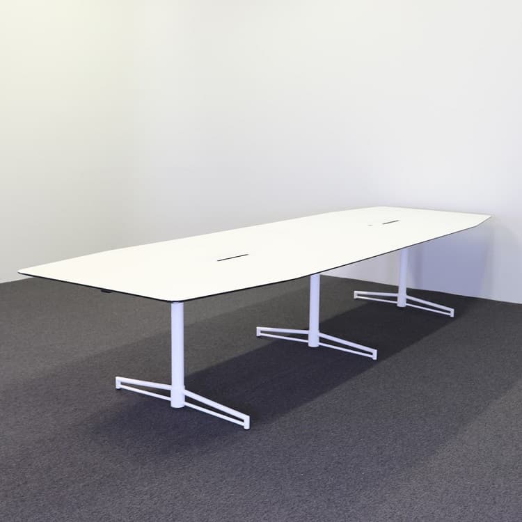Konferensbord T-bone - Längd: 380 cm Skick 2