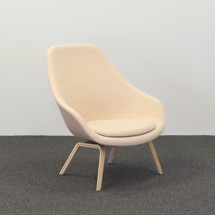 Fåtölj About A Lounge  - Beige