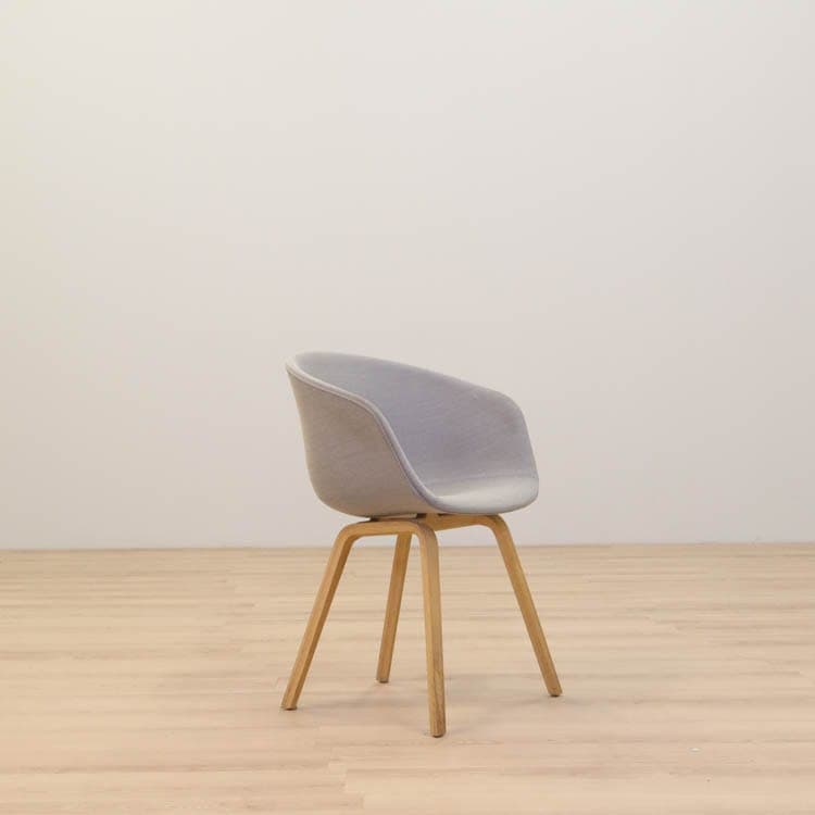 About a Chair 23 - Ljusgrå