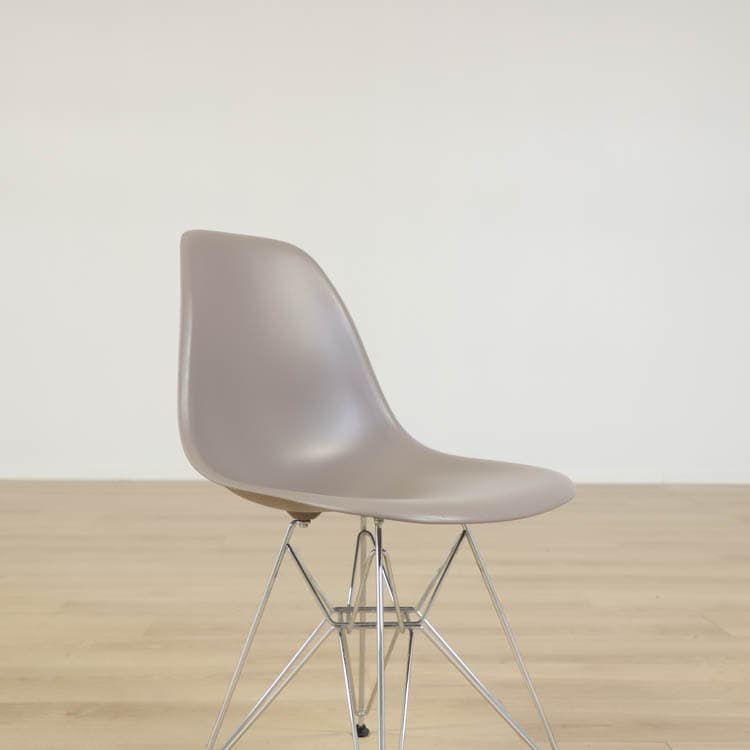 Stol Eames Fiberglass Side Chair DSR  - Grå