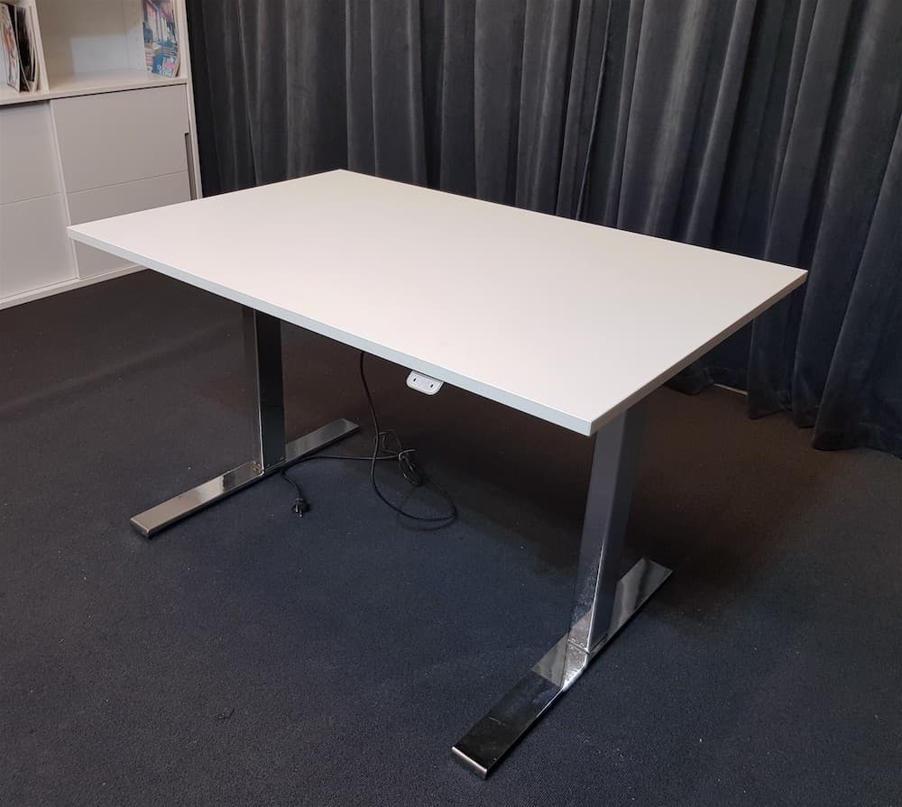 Elektriskt höj-och sänkbart  skrivbord  - 120x80 cm