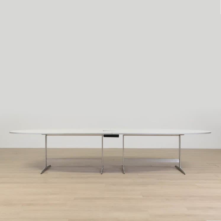 Konferensbord D438