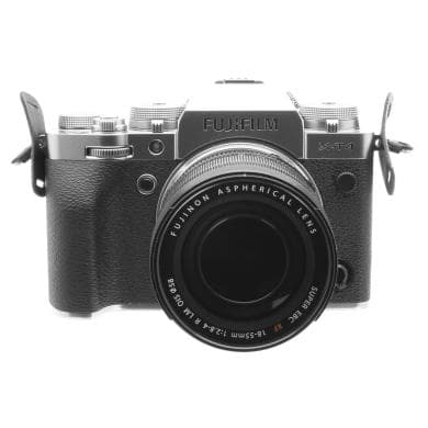 Fujifilm X-T4 mit Objektiv XF 18-55mm 1:2.8-4.0 R LM OIS