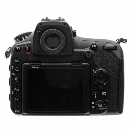 Nikon D850 mit Objektiv AF-S 24-120mm 4.0G ED VR