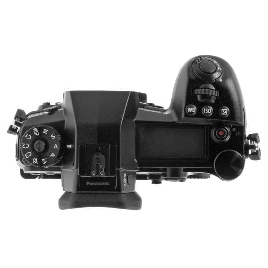Panasonic Lumix DC-G9 mit Objektiv Lumix G Vario 12-60mm 3.5-5.6 ASPH Power OIS (DC-G9MEG-K)