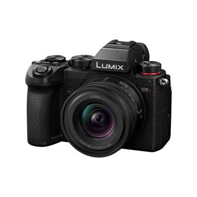 Panasonic Lumix DC-S5D mit Objektiv Lumix S 18-40mm 4.5-6.3 schwarz