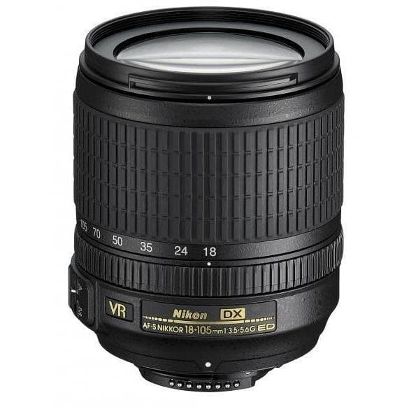 Reflex D7000 - Black + Nikkor AF-S Nikkor 18-105mm f/3.5-5.6 G ED VR f/3.5-5.6