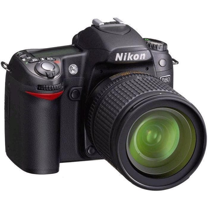 Reflex D80 - Black + Nikon Nikkor AF-S DX 18-135mm f/3.5-5.6G ED f/3.5-5.6