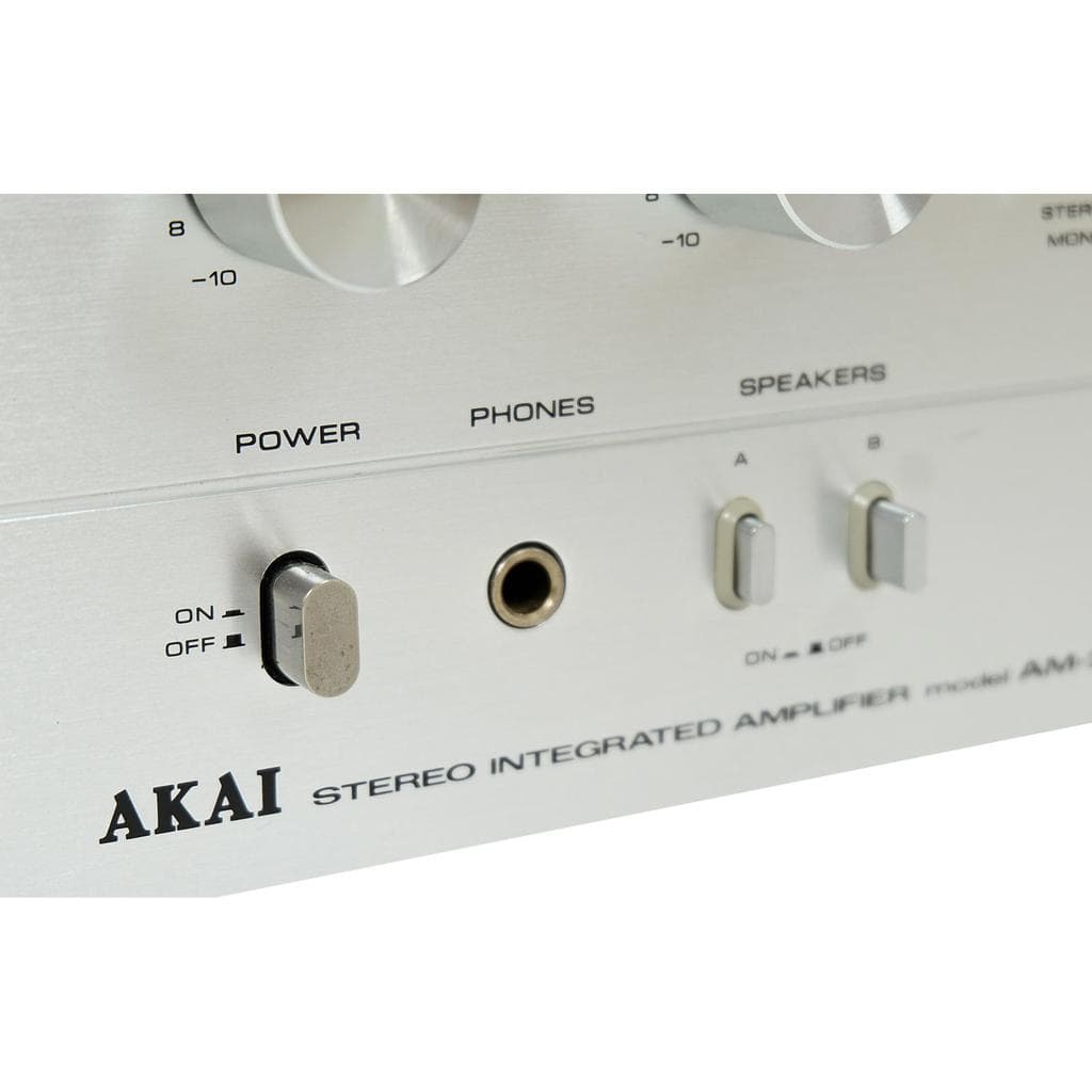 Amplificateur Akai AM-2250
