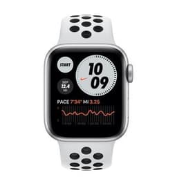 Apple Watch Series 6 (2020) GPS + Cellular 40 mm - Aluminium Argent - Bracelet sport Nike Blanc/Noir