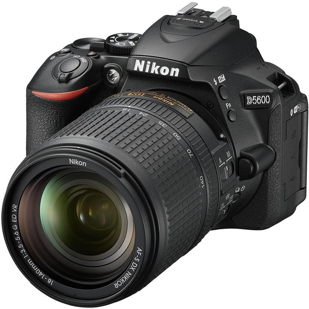 Reflex D5600 - Noir + Nikon AF-S DX Nikkor 18-140mm f/3.5-5.6G ED VR f/3.5-5.6