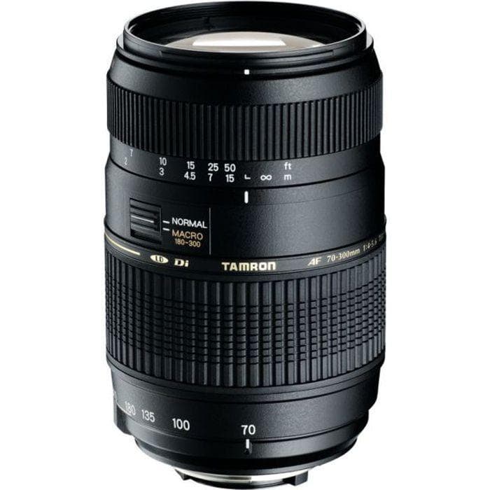 Reflex - Nikon D3100 - Noir + objectif Tamron AF 18-200mm f/3.5-6.3