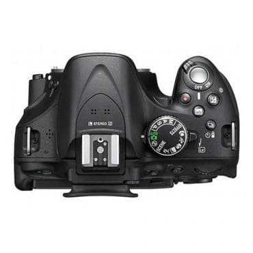 Reflex D5200 - Noir + Nikon AF-S Nikkor 18-140mm f/3.5-5.6 G ED VR f/3.5-5.6 G ED VR