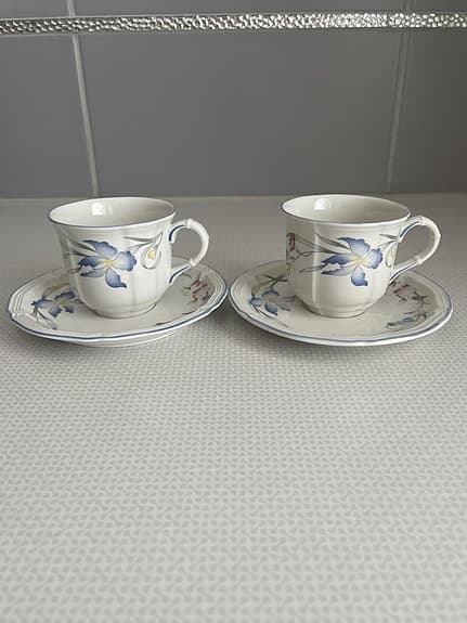 Två oanvända kaffekoppar från Villeroy och Bosch