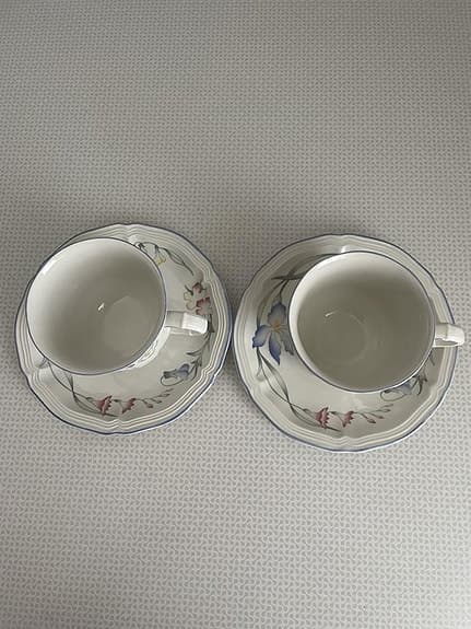 Två oanvända kaffekoppar från Villeroy och Bosch