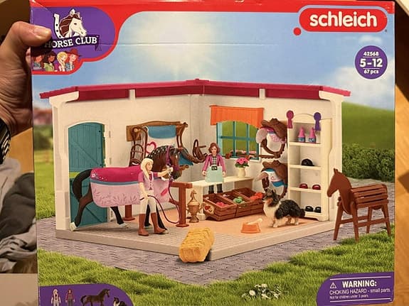 Schleich Horse house