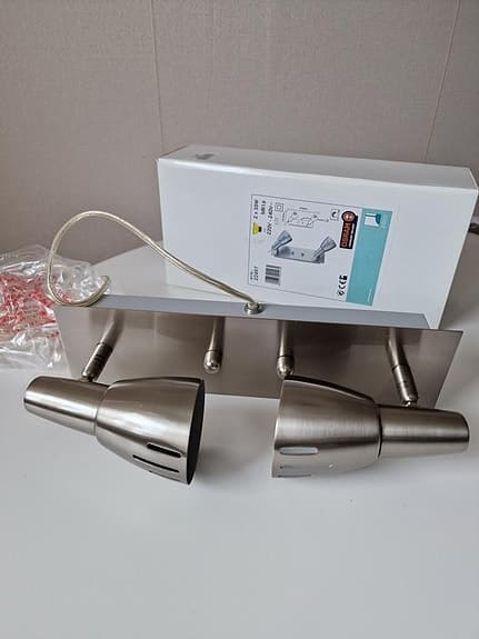 Stålfärgad sänglampa dubbel