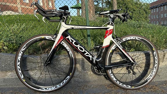 KUOTA K-Factor triathlon time trial bike